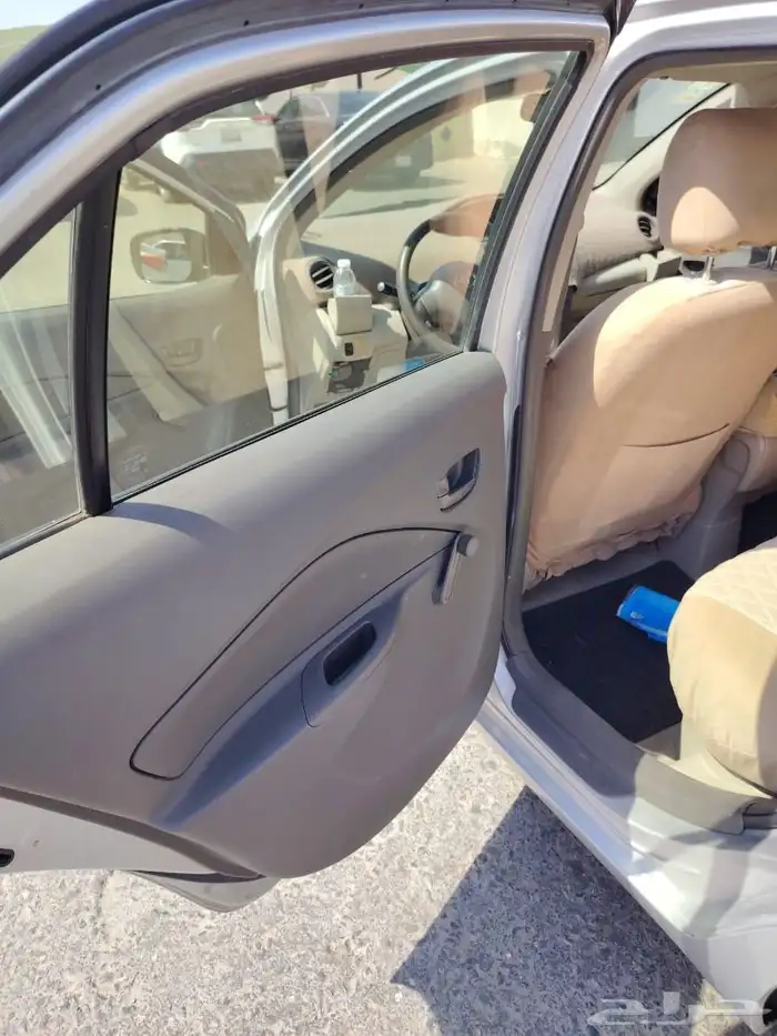 يارس 2013 قير عادي السيارة مشروطه 23