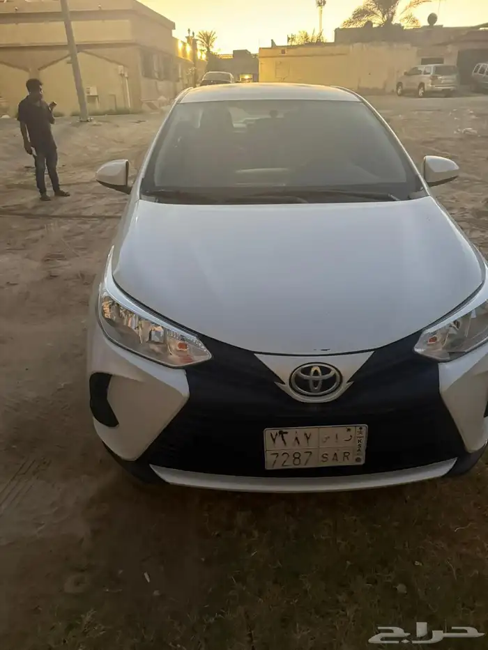 Toyota Yaris 2021 odo meter 22100 7