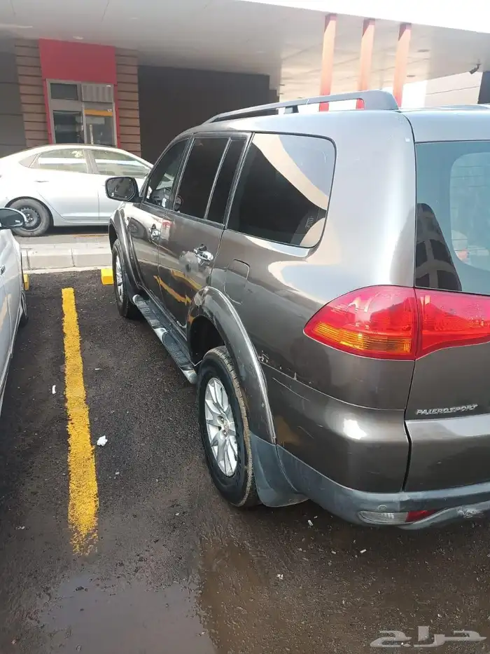 ميتسوبيشي باجيرو 2012 1