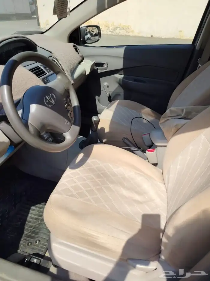 يارس 2013 قير عادي السيارة مشروطه 30