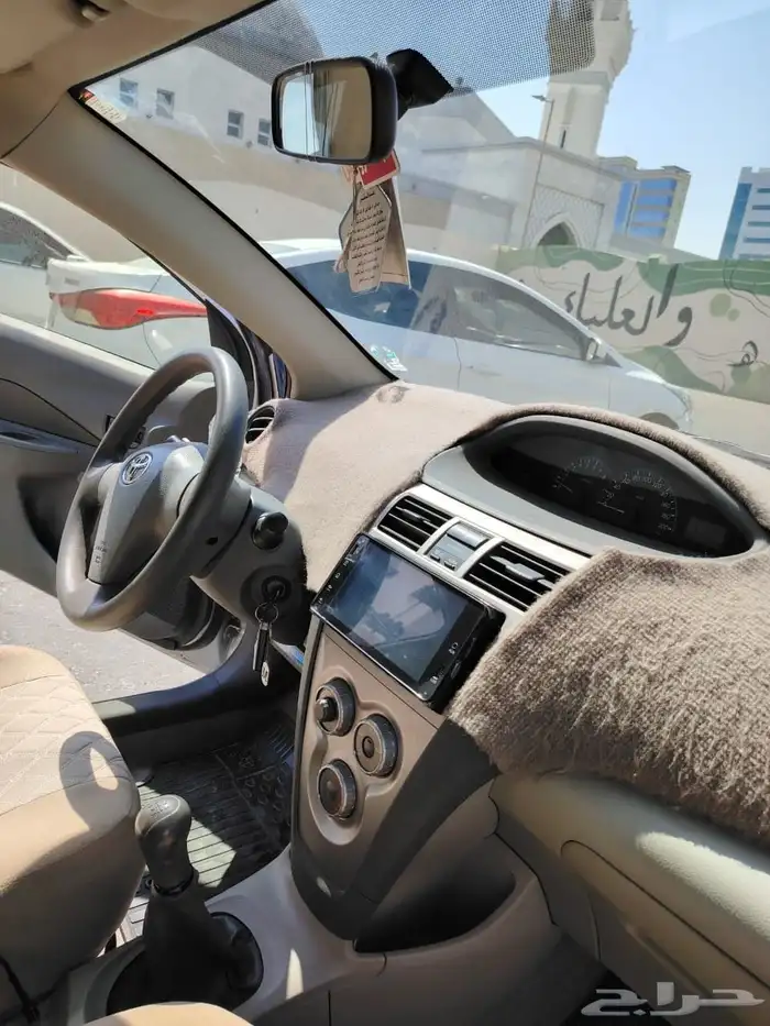 يارس 2013 قير عادي السيارة مشروطه 20