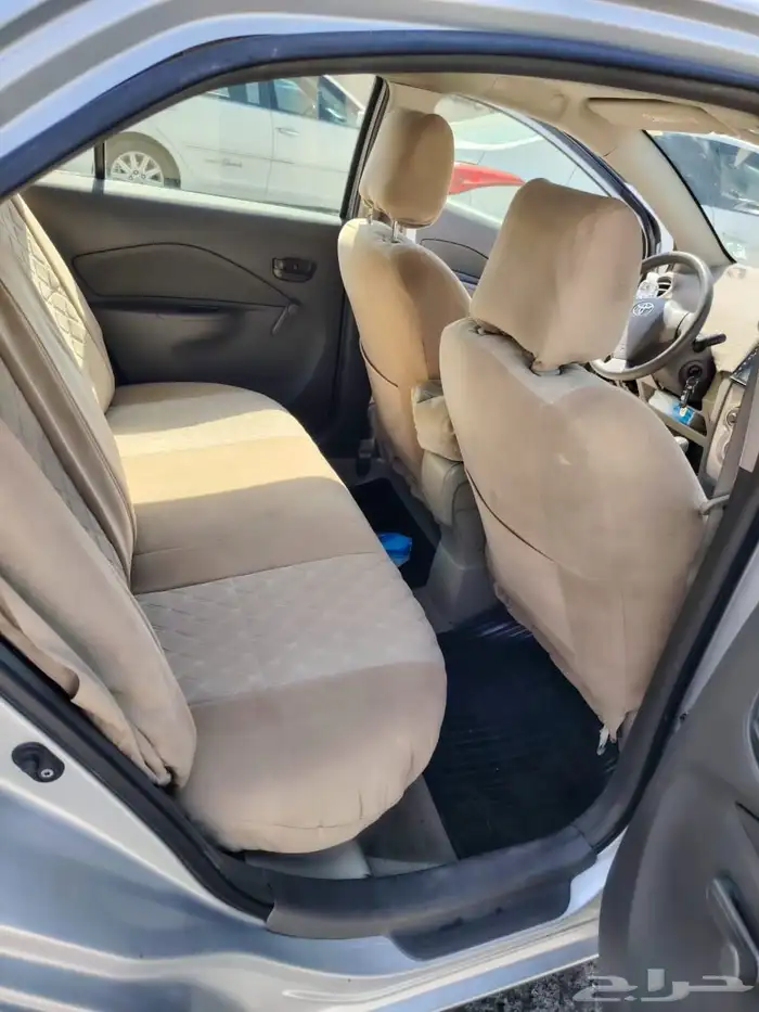 يارس 2013 قير عادي السيارة مشروطه 29