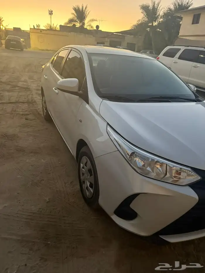 Toyota Yaris 2021 odo meter 22100 6