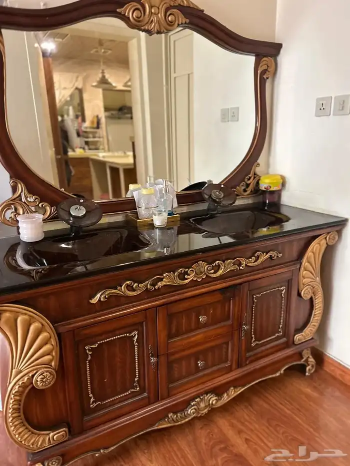 طاولة و مغسلة 1