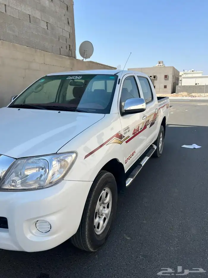 هايلوكس 2011 5