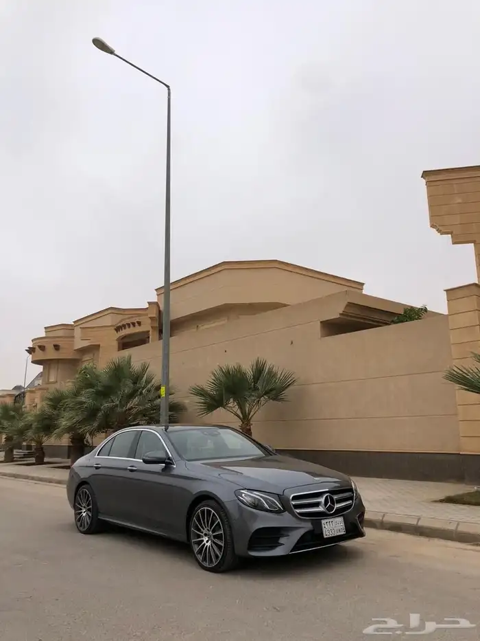 للبيع مرسدسE400 2