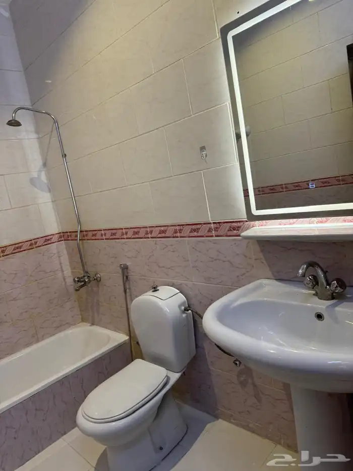 شقة للايجار بحي البساتين بنخب بالطايف 5