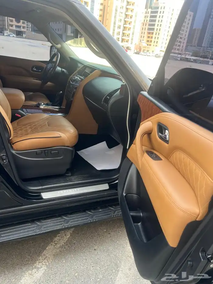 جيب انفينتي QX80 فل كامل لوحات اماراتية2019 25