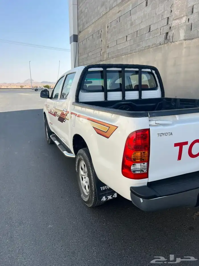 هايلوكس 2011 3