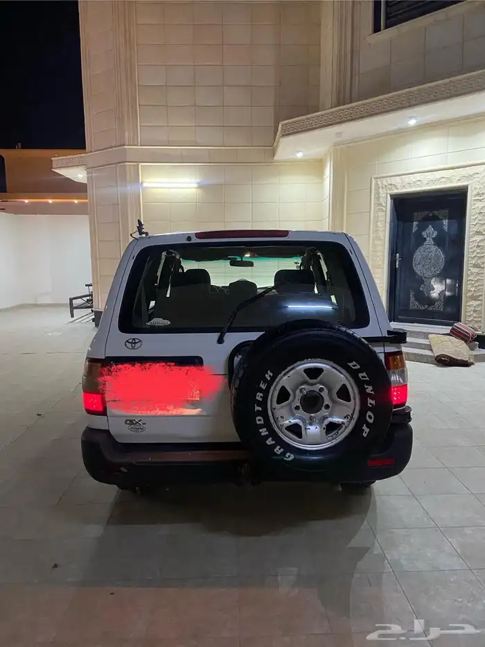 للبيع جيب لاندكروزر 2001 3