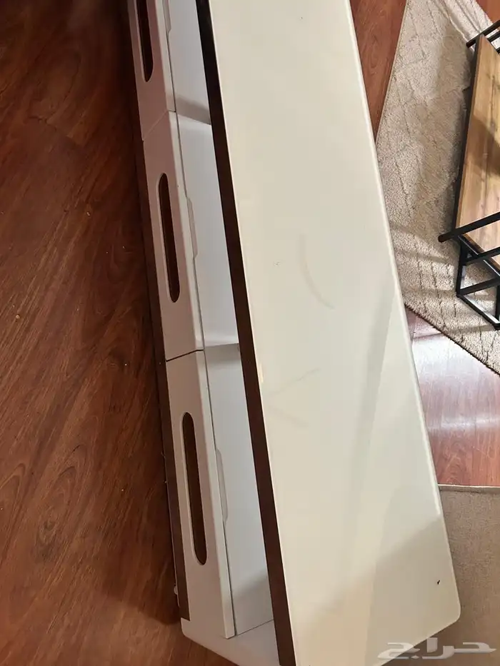 طاولة و مغسلة 0