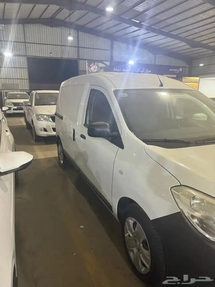 فان رينو لاصحاب المحلات والتوصيل 1