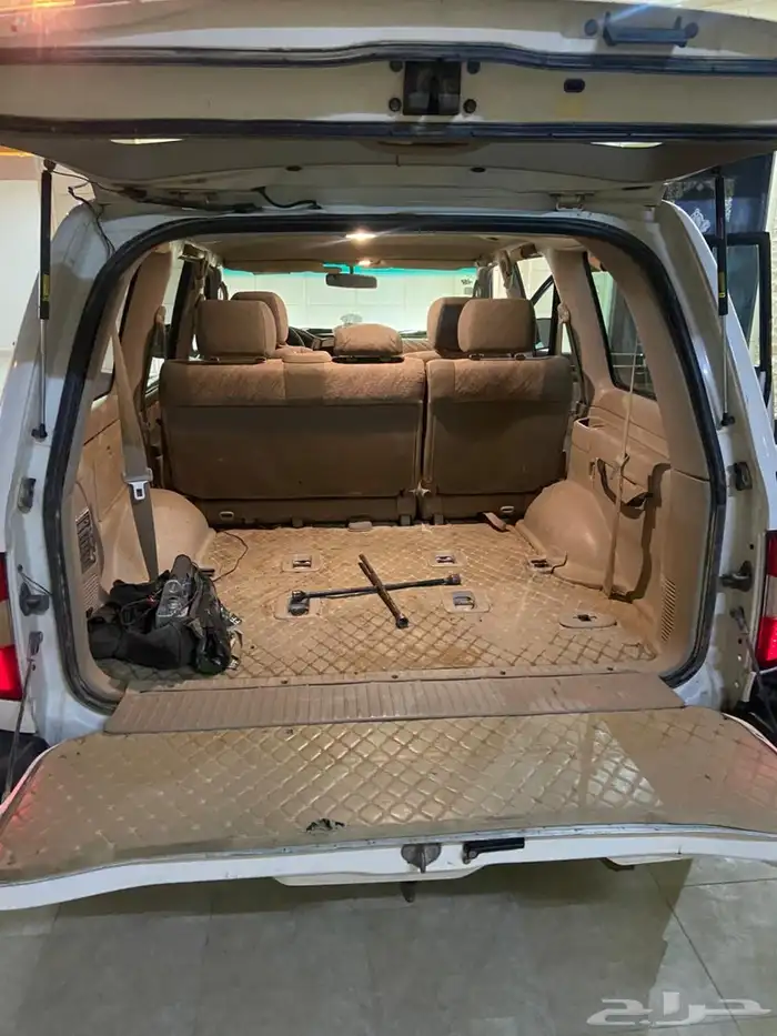 للبيع جيب لاندكروزر 2001 4