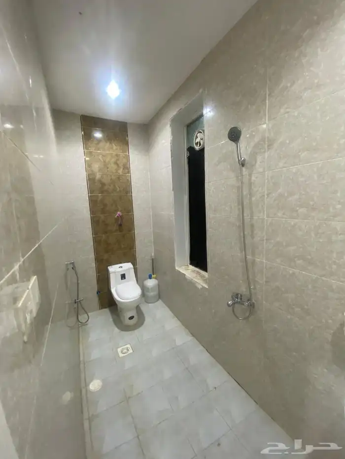 فيلا للايجار في حي الحزم مخطط العثمان 9