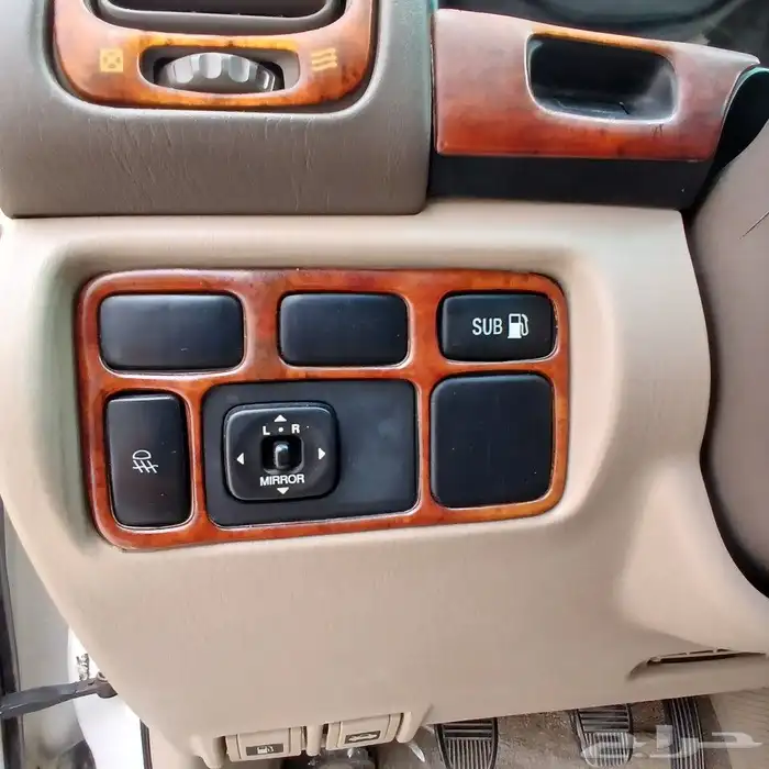 جيب جكسار 2002 قير عادي مخزن 9