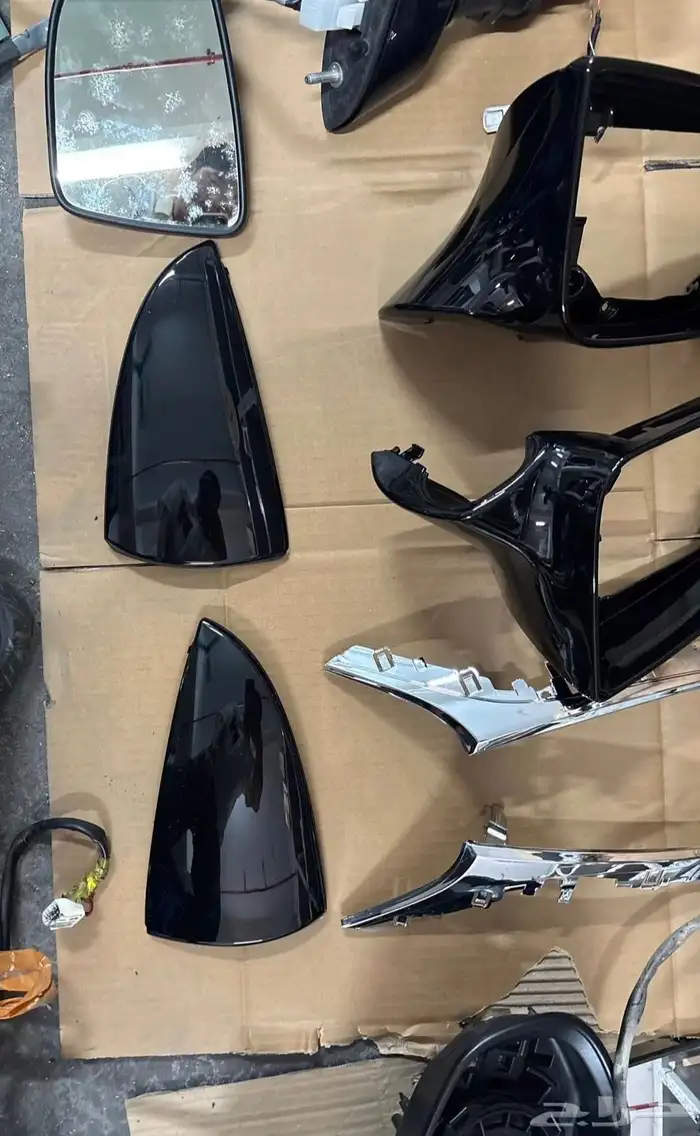 غطاء وقطع مراية كامري لكزس اي اس كوريلا 2018-2025 0