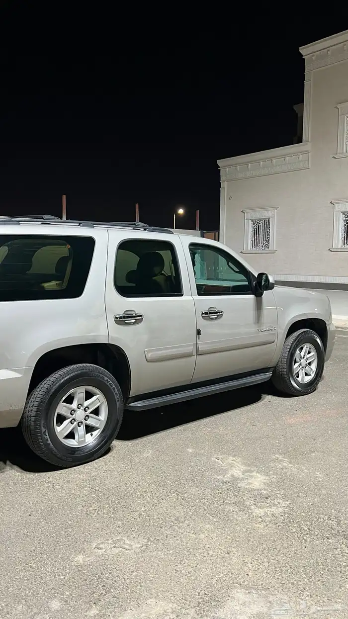 يوكن 2009 ملكي دبل 4