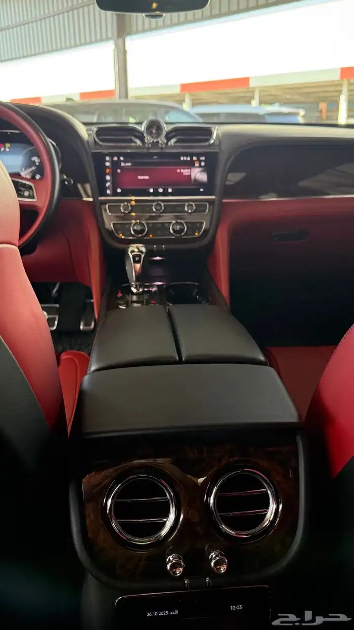 بنتلي بنتايجا 2022 10