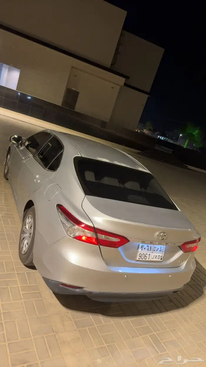 للبيع كامري 2019 ستاندر 4