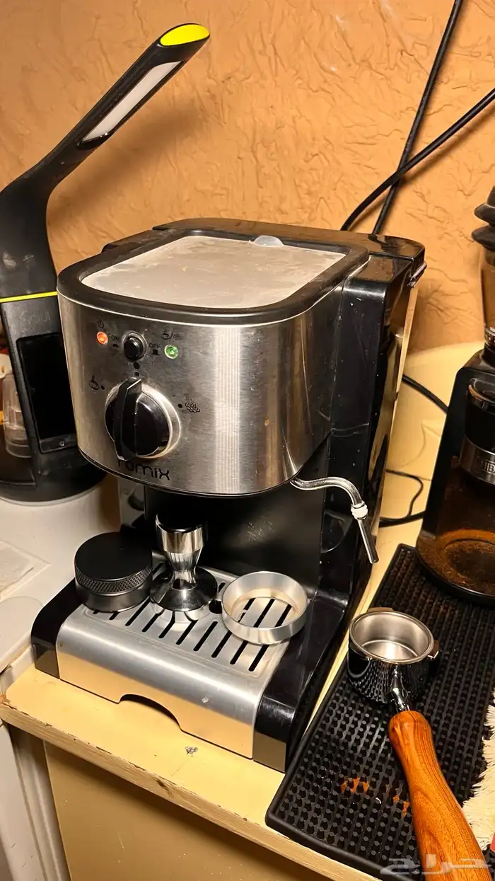 هوميكس مكينة اسبريسو نظيفه بادواتها 0