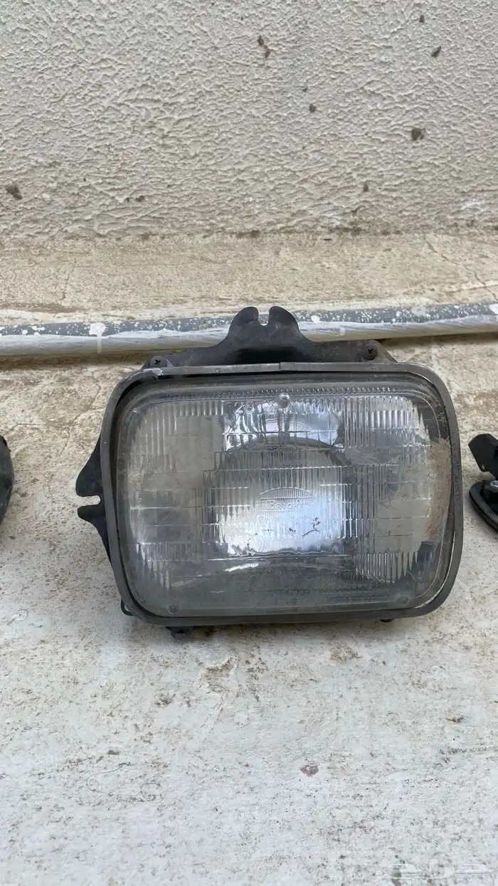 شمعات هايلوكس1990 مرايه مسكات بيبان 1