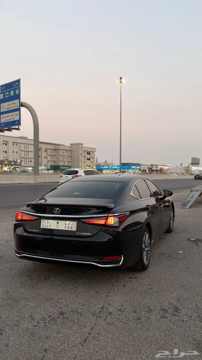 لكزس300h موديل2022 2