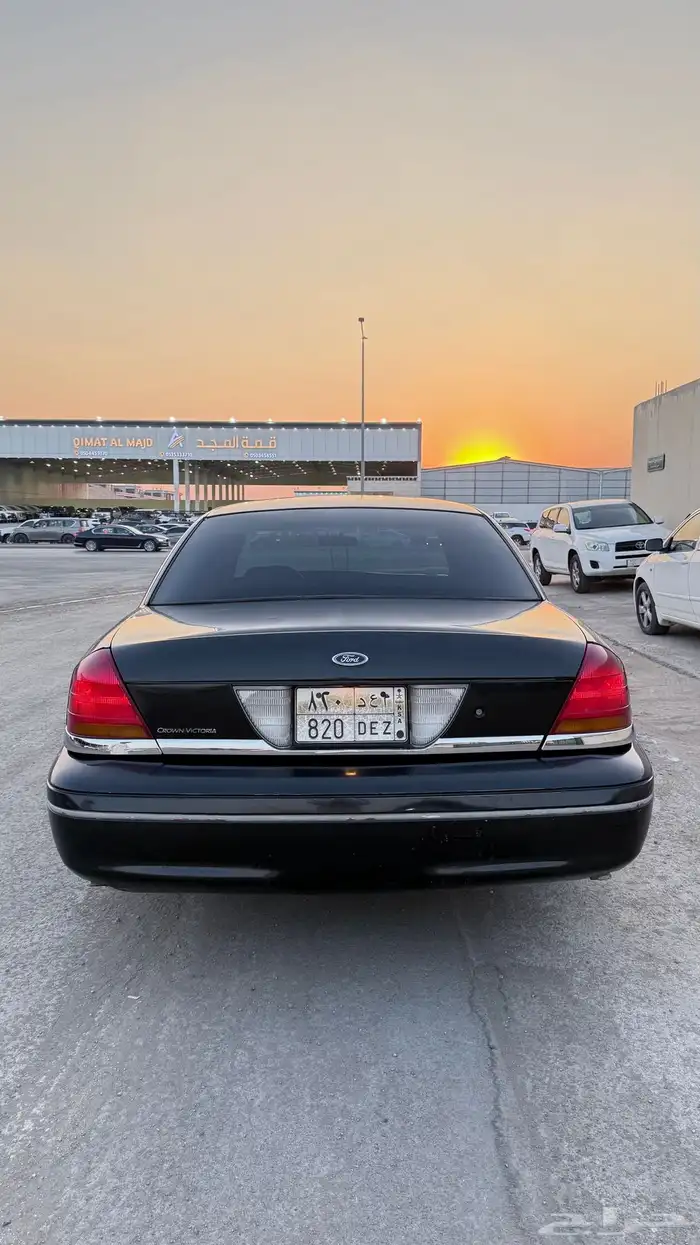 فورد فكتوريا 2002 8