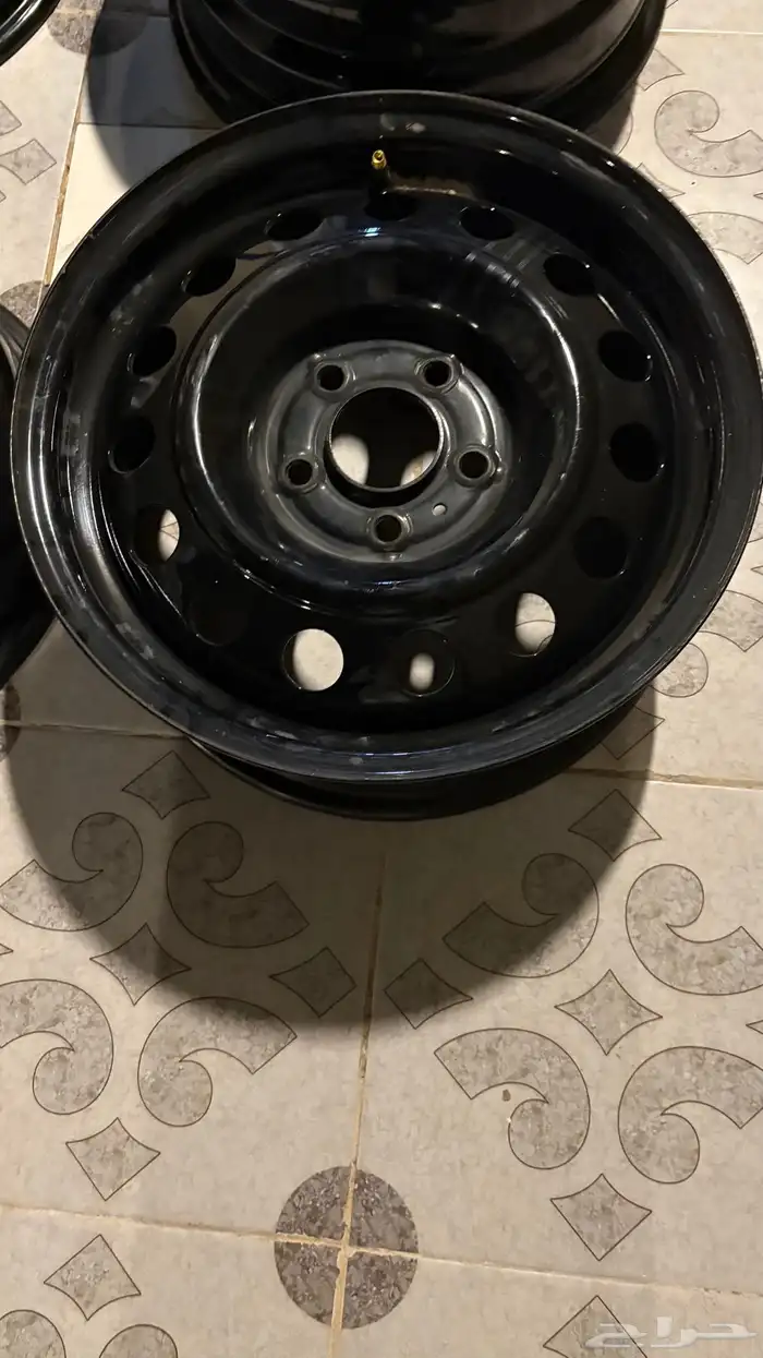 جنوط سوح مقاس 16 نضيف استعمال شهرين فقط . 1