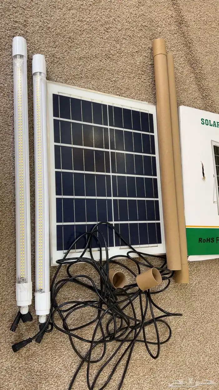 للبيع كامره علا طاقه الشمسه. وكامره علا النبه. وعقدعلا ط 4