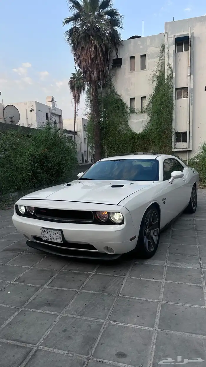 تشالنجر 8 سلندر هيمي بحالة نظيفة ممشى 210 0