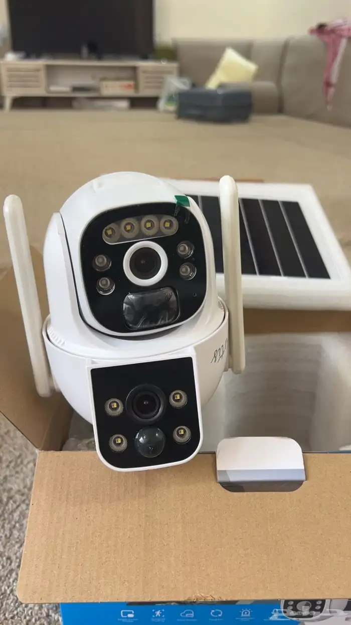 للبيع كامره علا طاقه الشمسه. وكامره علا النبه. وعقدعلا ط 1