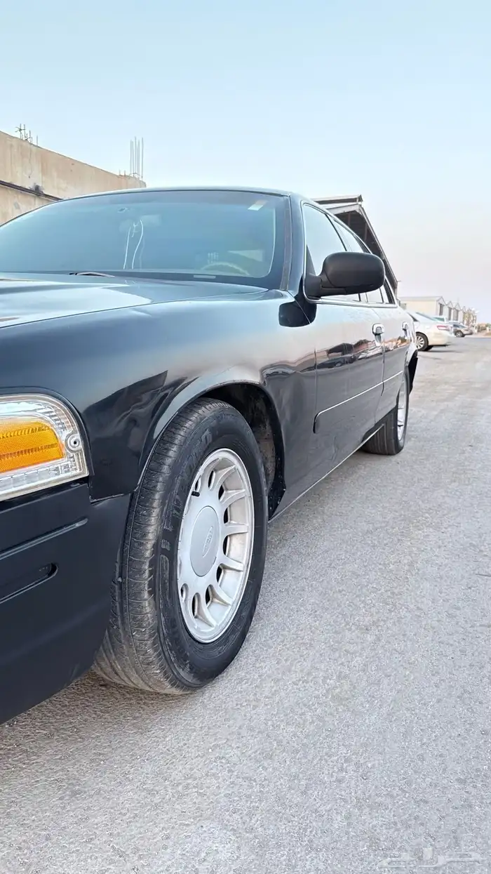 فورد فكتوريا 2002 15