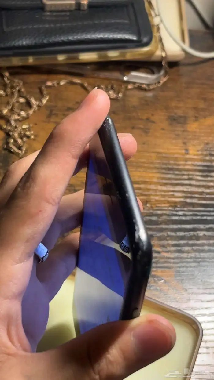 ايفون 7 بلس تم البيع 9