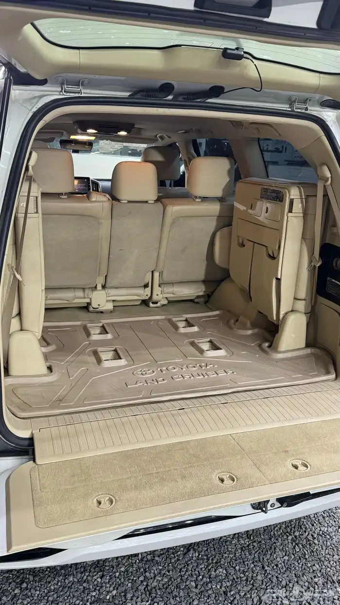 في اكس ار 2016 سعودي (5.7) 30