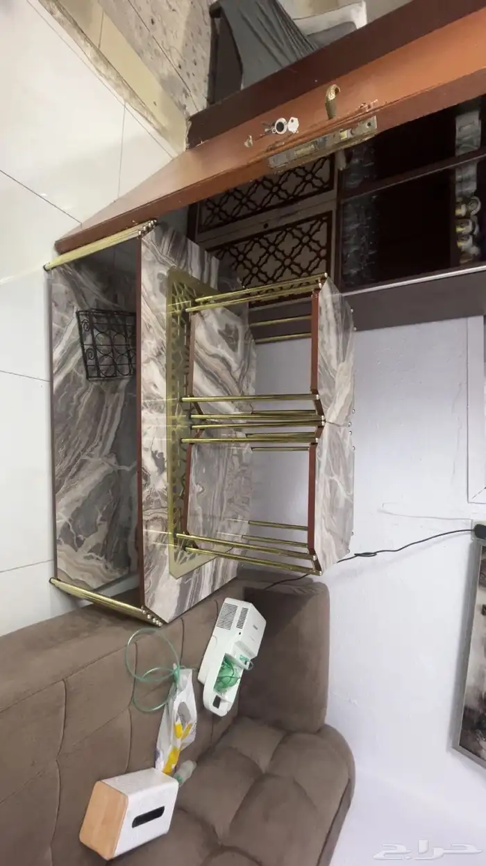 للبيع طاولة  استعمال نظيف الموقع الأحساء المبرز 3