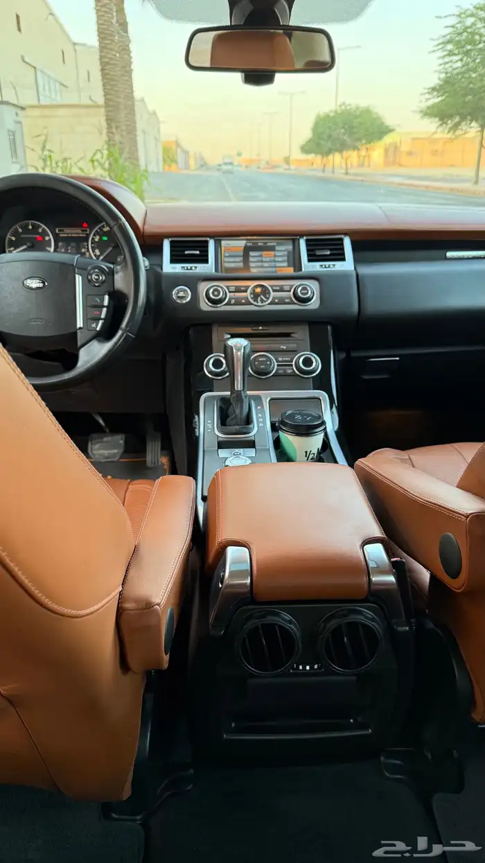 رينج روفر 2011 سوبر تشارج (مخزن) 15