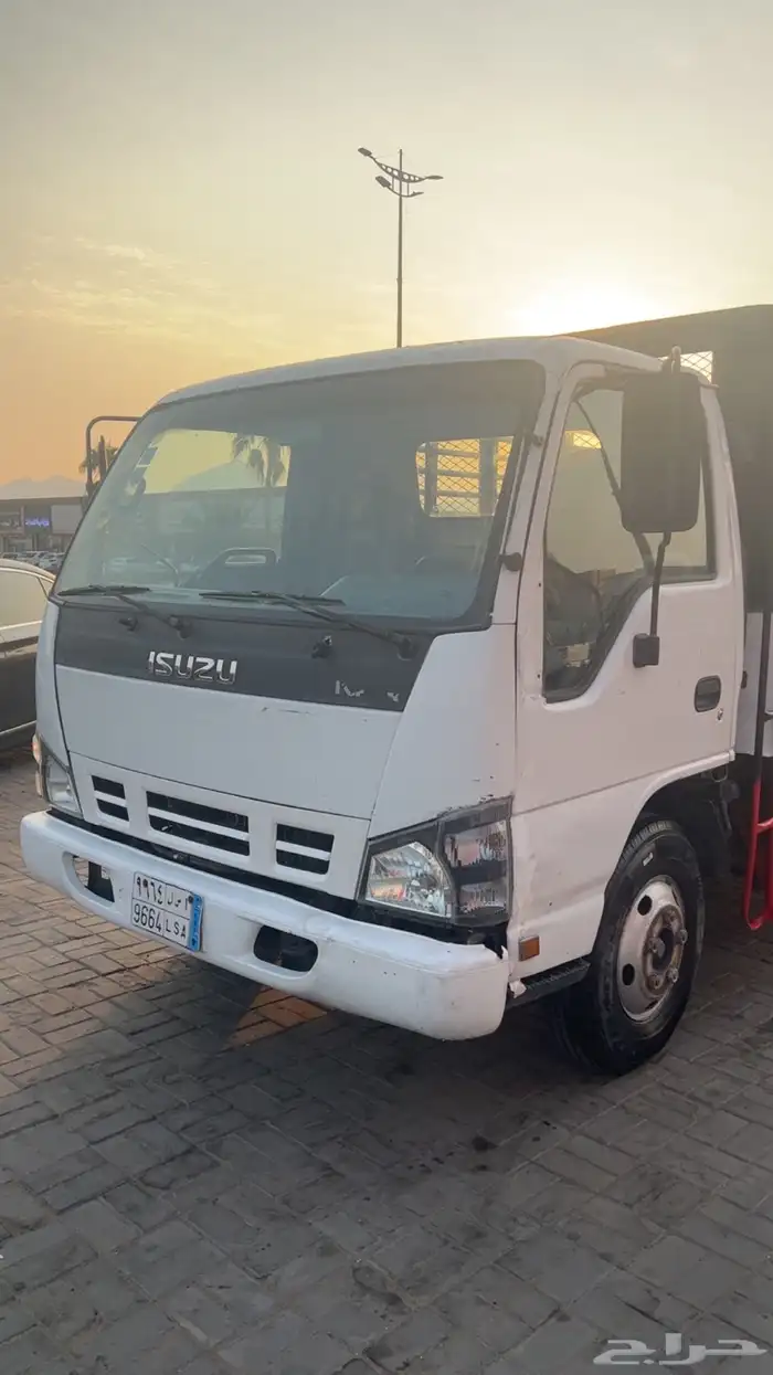 دينا ايسوزو 2006 مالك واحد ممشى قليل نظيف 3