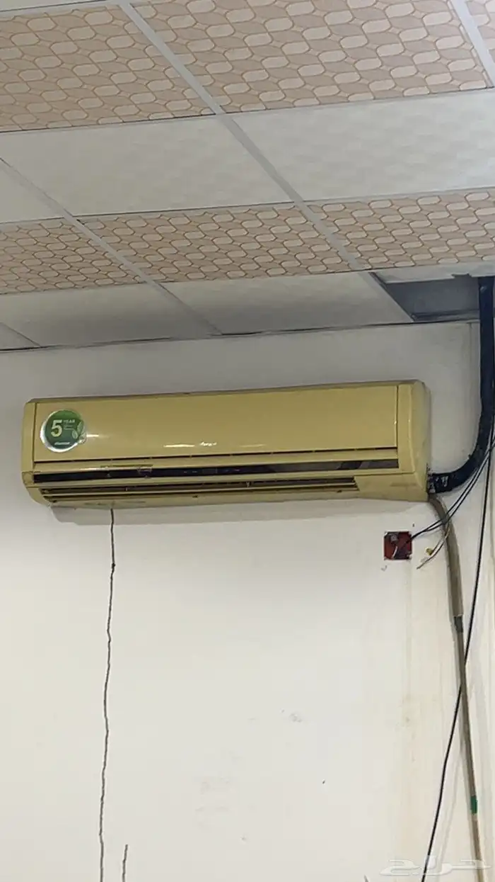 اثاث مكتب خدمات وعقار نمره 3