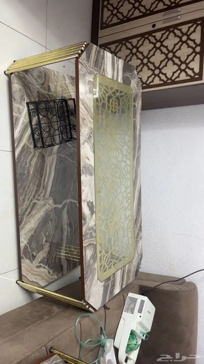 للبيع طاولة  استعمال نظيف الموقع الأحساء المبرز 0