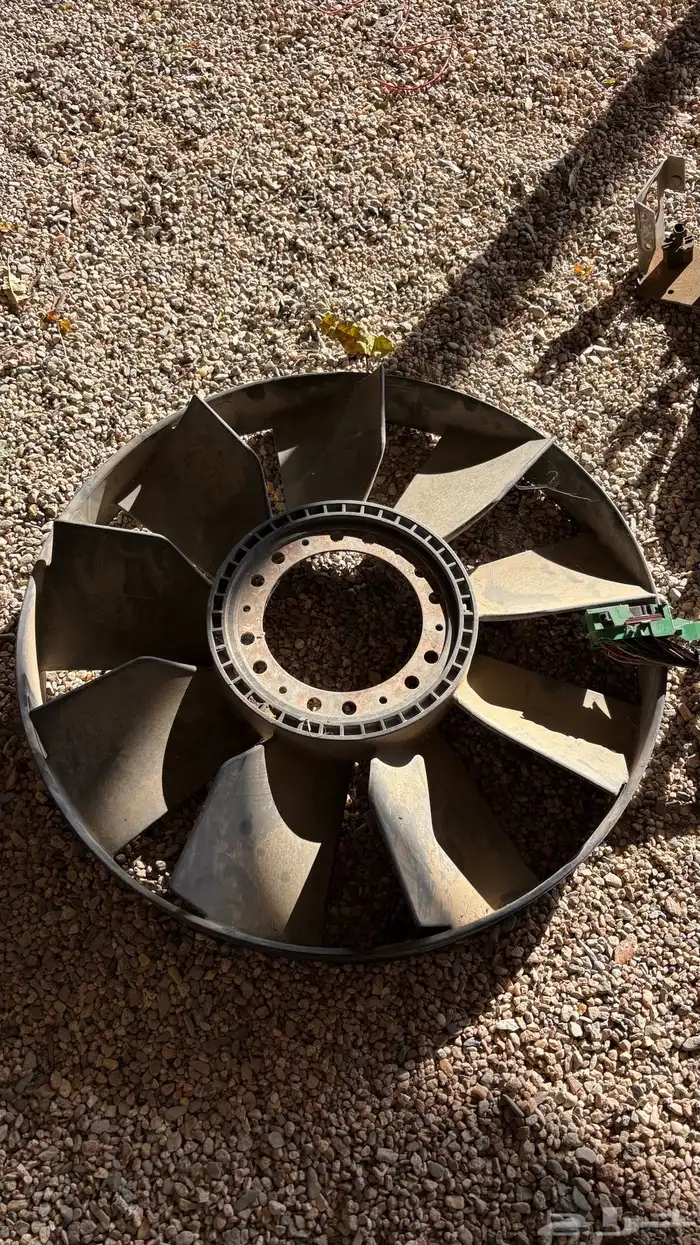 قطع راس تريلة افيكو 6