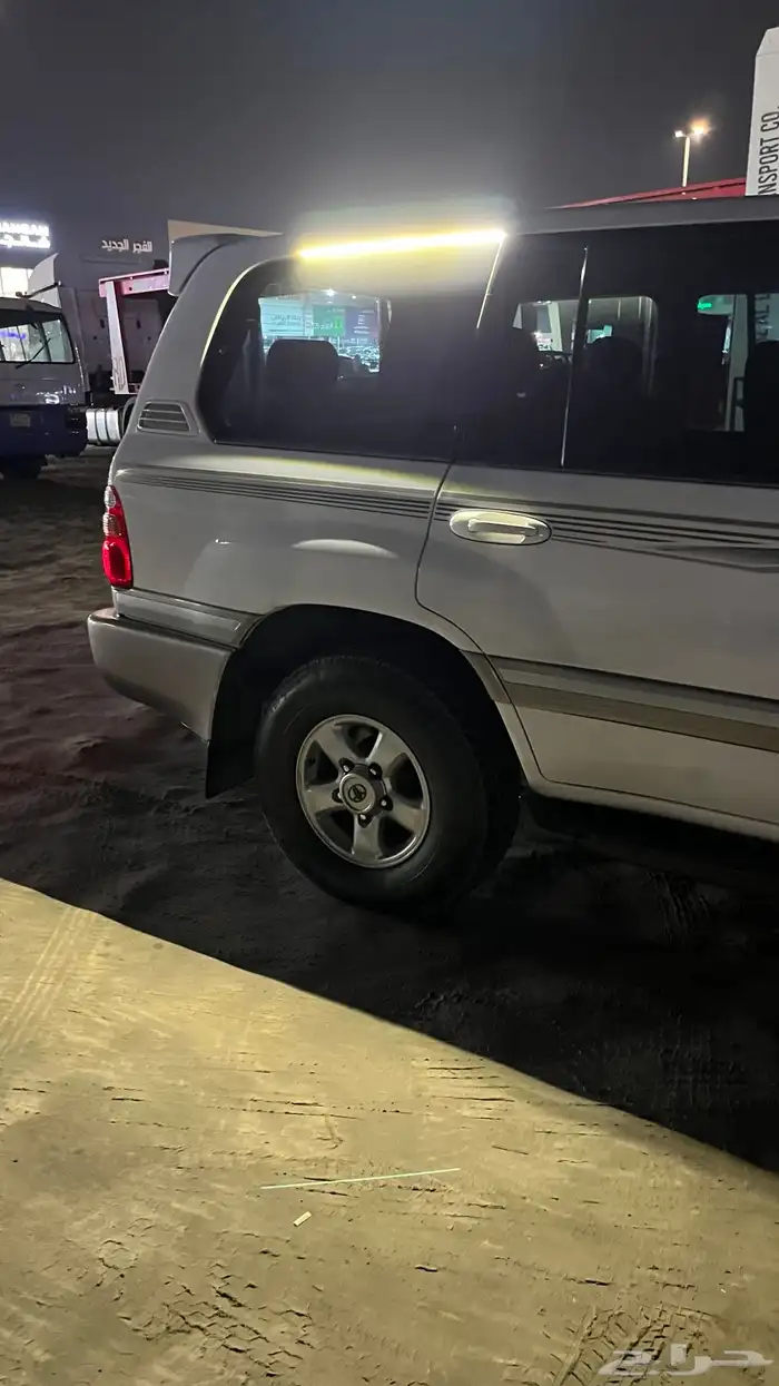 لاندكروزر 2000 43