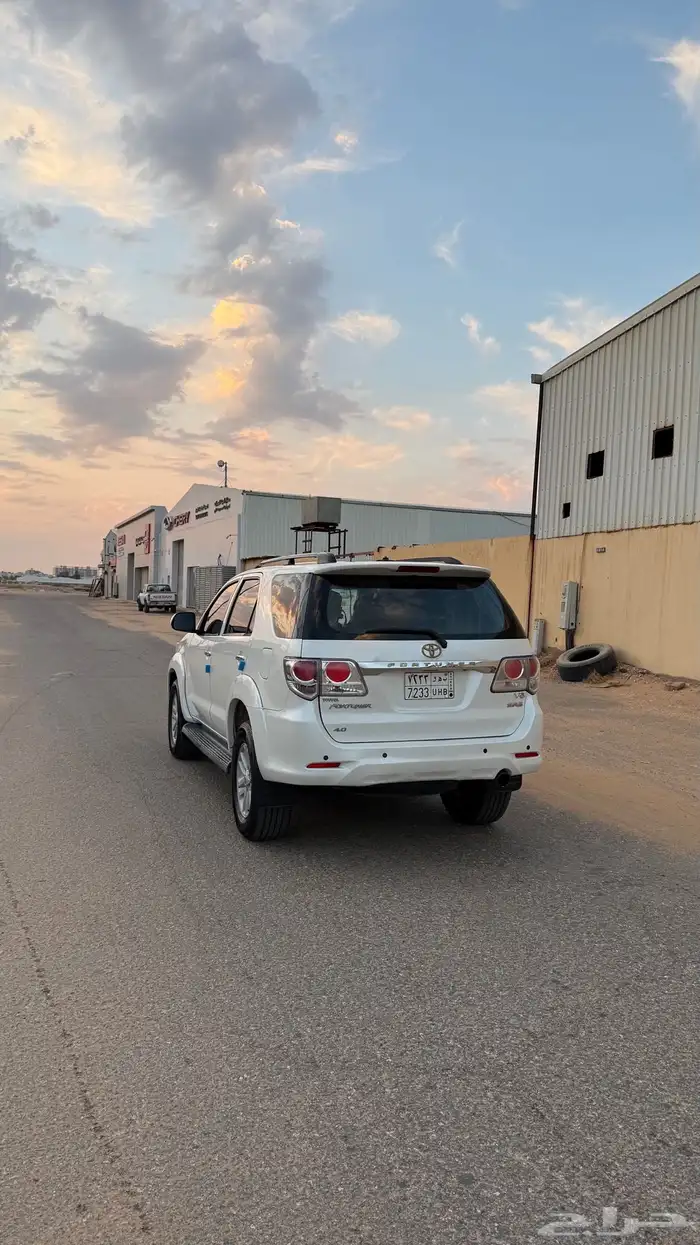 للبيع جيب فورتشنر 2013 0