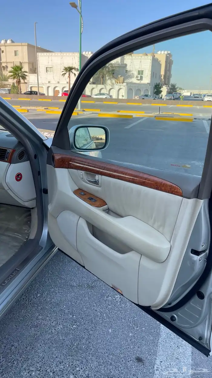 لكزس LS430 سعودي فل ألترا 2002 19