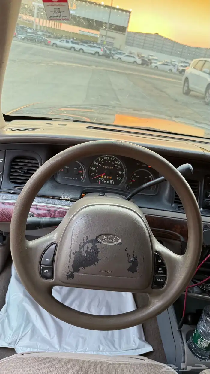 فورد فكتوريا 2002 21