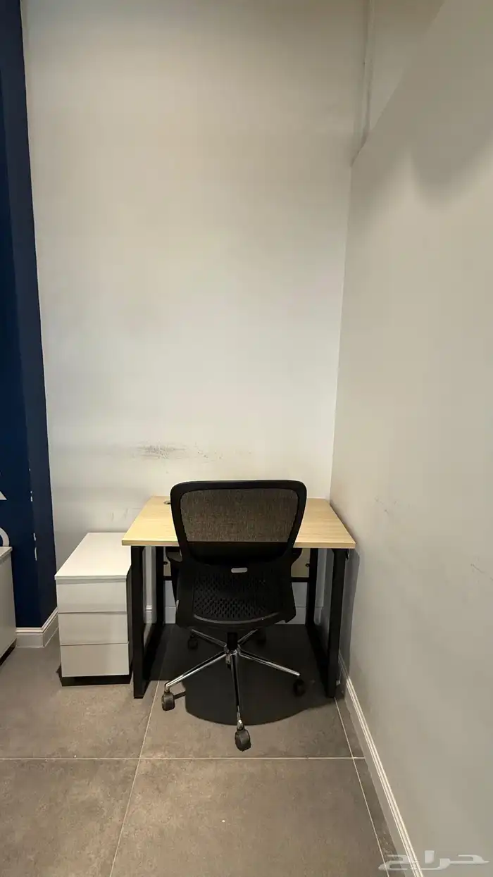 مكاتب مؤثثة للايجار ومواقف ومستودعات بالرياض 6