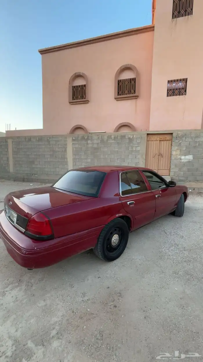 فورد كراون فكتوريا بوليسي 10