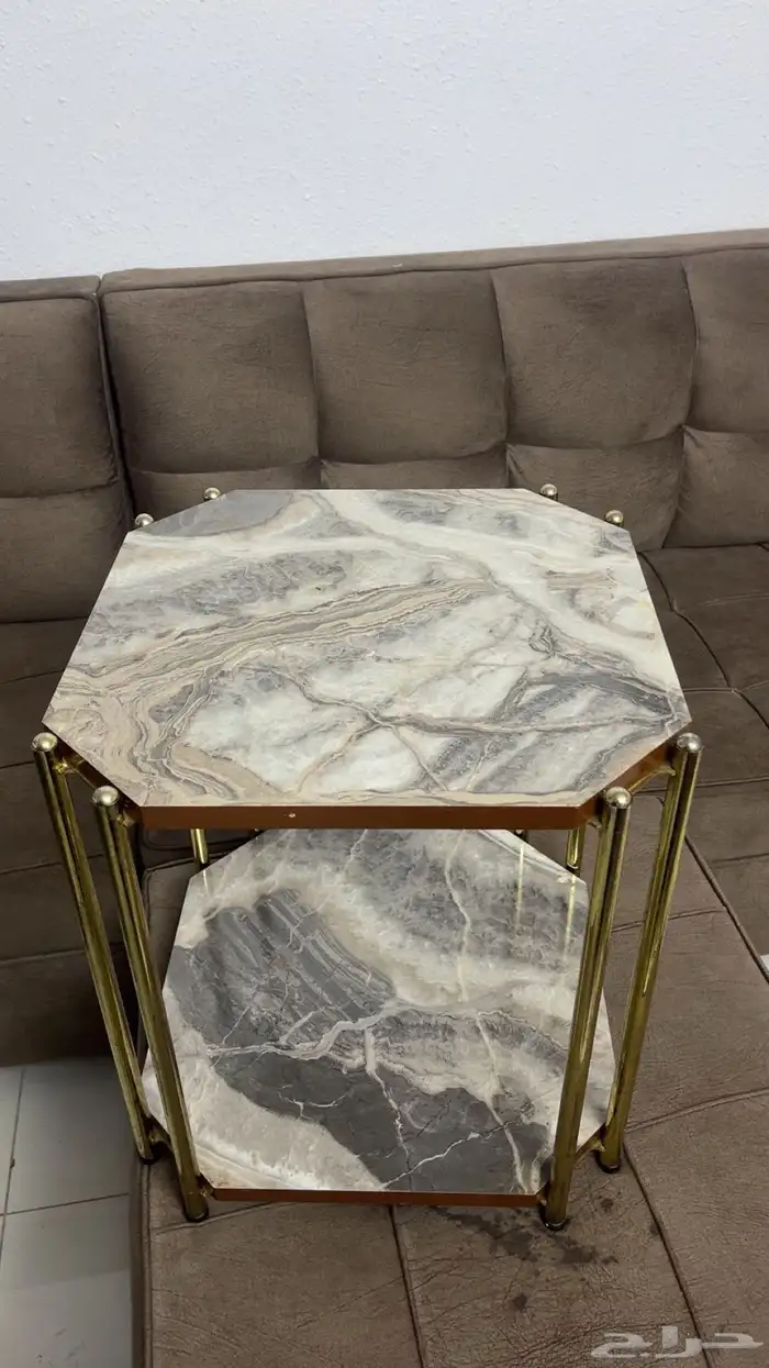 للبيع طاولة  استعمال نظيف الموقع الأحساء المبرز 2