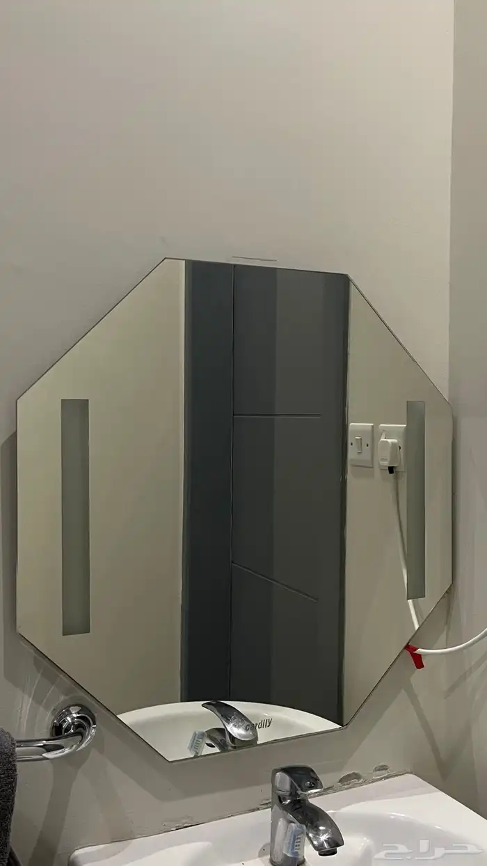 مرايه اضاءه 0