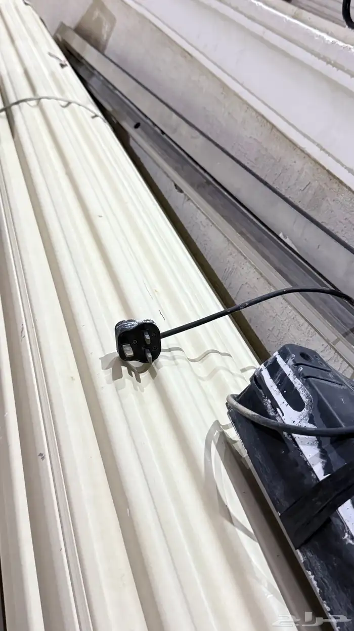 كراج للبيع ريموت واحد وخيوطه تمام 2