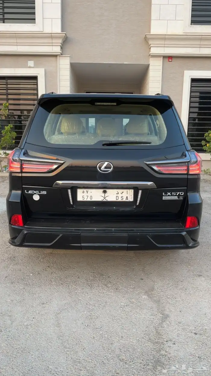 لكزس LX570 2019 بلاك اديشن 3